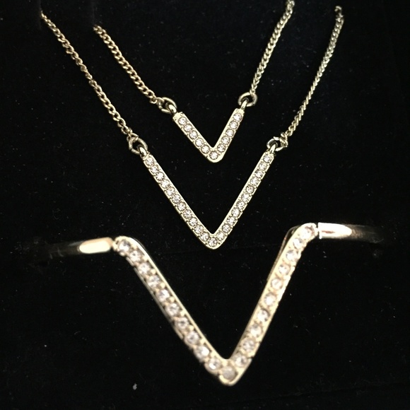 NEW VICTORIA SECRET NECKLACE & BRACELET SET IN BOX - Picture 5 of 5